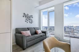 1BR at The Well Downtown | Pool, Gym & Dining