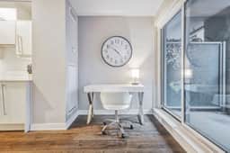 Downtown Toronto 1BR | Workspace, Walk Everywhere