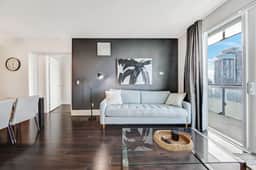 Downtown Toronto 2BR/2BA | Lake View | Workspace