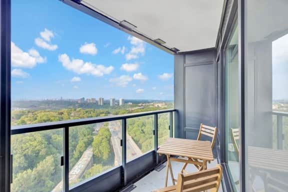 1 Bed -  Bloor St E with Rosedale Valley View!
