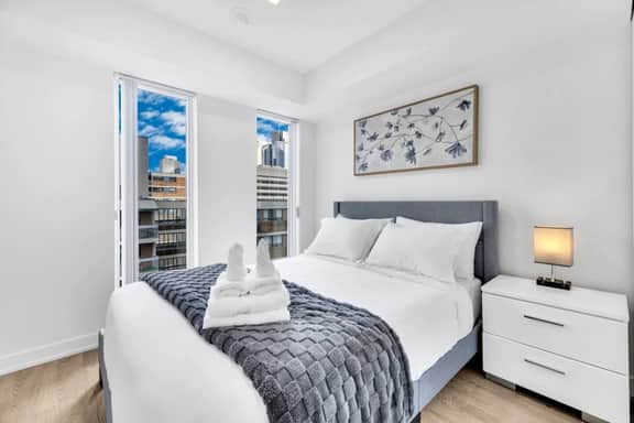 Downtown Toronto 2BR | Parking Included