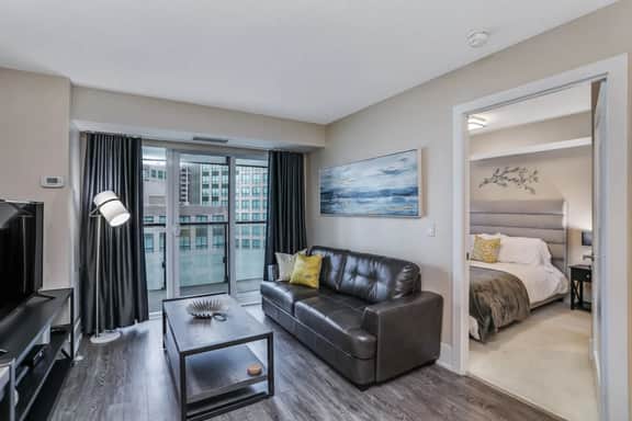 Luxury Downtown 1BR | City Views | 300 Front