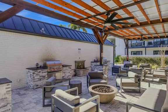 Quiet South Tampa Apt Near Airport & Hospitals