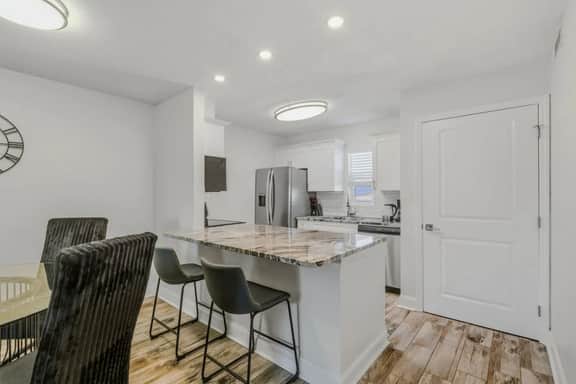 South Tampa Retreat | Pool, King Bed & Jacuzzi Tub
