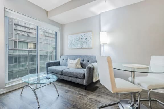 Downtown Toronto 1BR | Workspace, Walk Everywhere