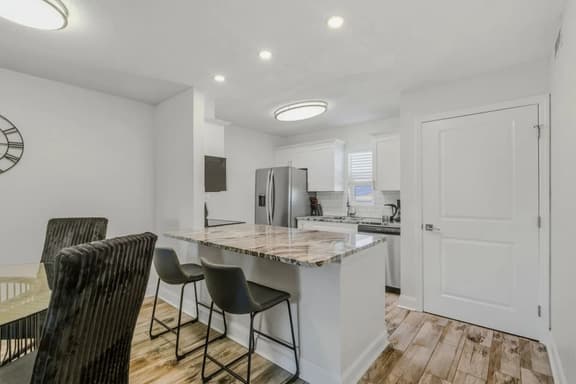 South Tampa 2BR Extended Stay Near TPA